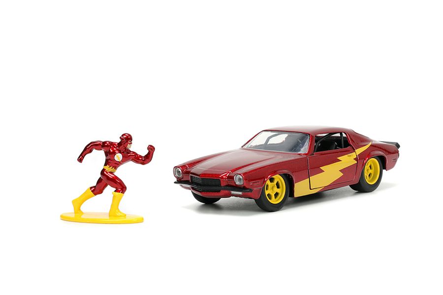 Jada 1973 Chevy Camaro with The Flash figure